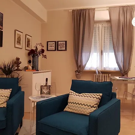 Apartment Centre House Parma