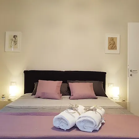 Apartment Centre House