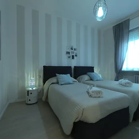 Centre House * Parme