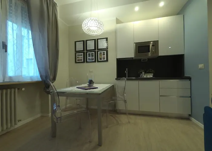 Centre House بارما