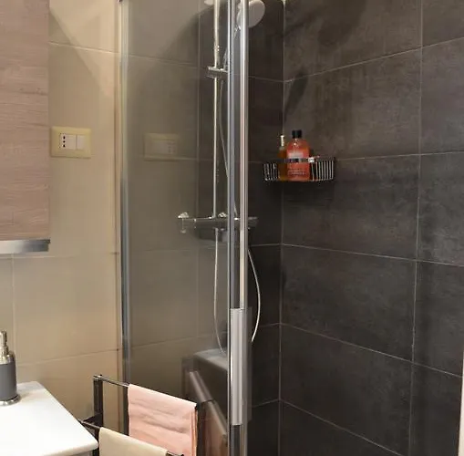 Apartment Centre House *